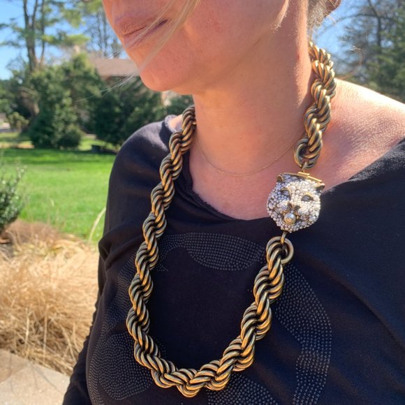 Gucci Metallic Chunky Pearl Feline Head Necklace